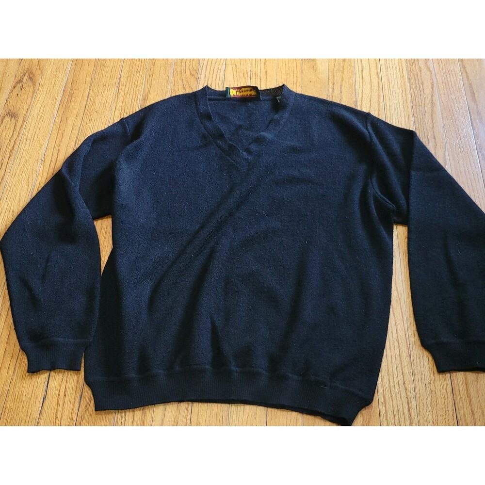 Peru Unlimited Mens Sweater  Large Black V-Neck Baby Alpaca/Wool Blend